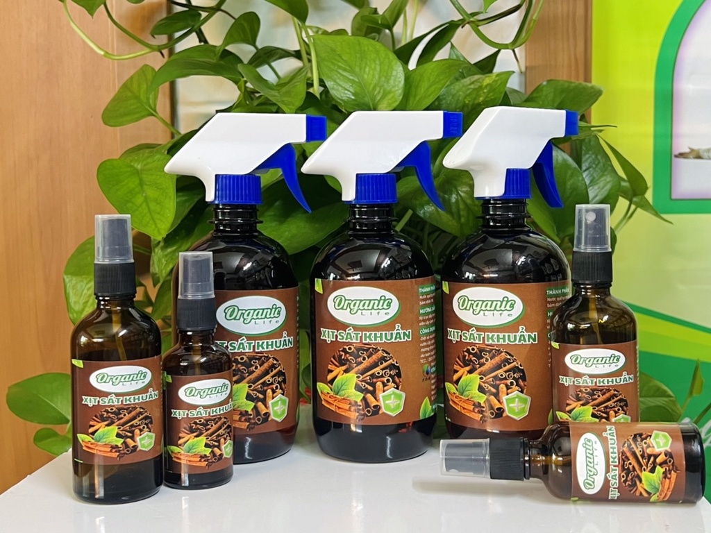 Xịt kháng khuẩn thanh lọc không khí 100 ML .